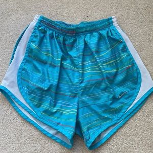 Nike Women's Tempo Dry Core 3'' Running Shorts - Teal/patterned